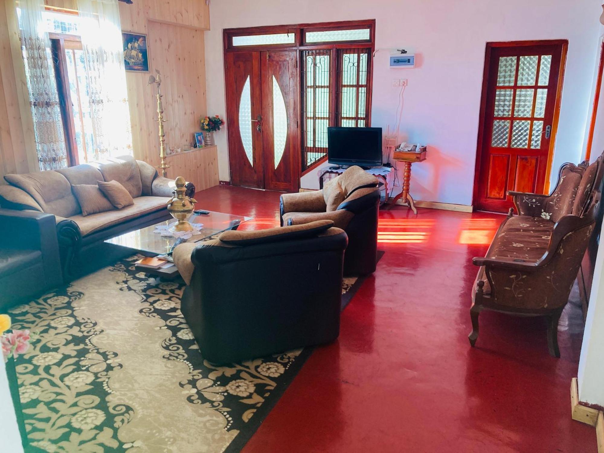 La Rose Guest House نوفارا إيلِيا المظهر الخارجي الصورة